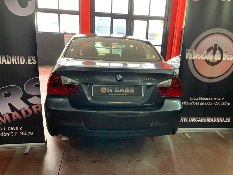 BMW Serie 3 318d pack m