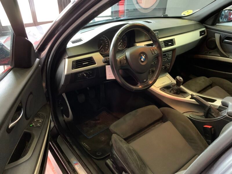 BMW Serie 3 318d pack m