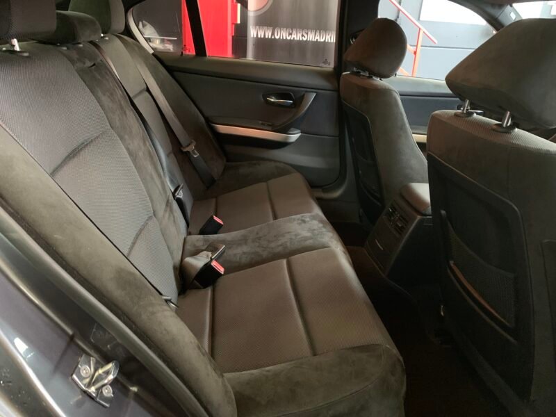 BMW Serie 3 318d pack m