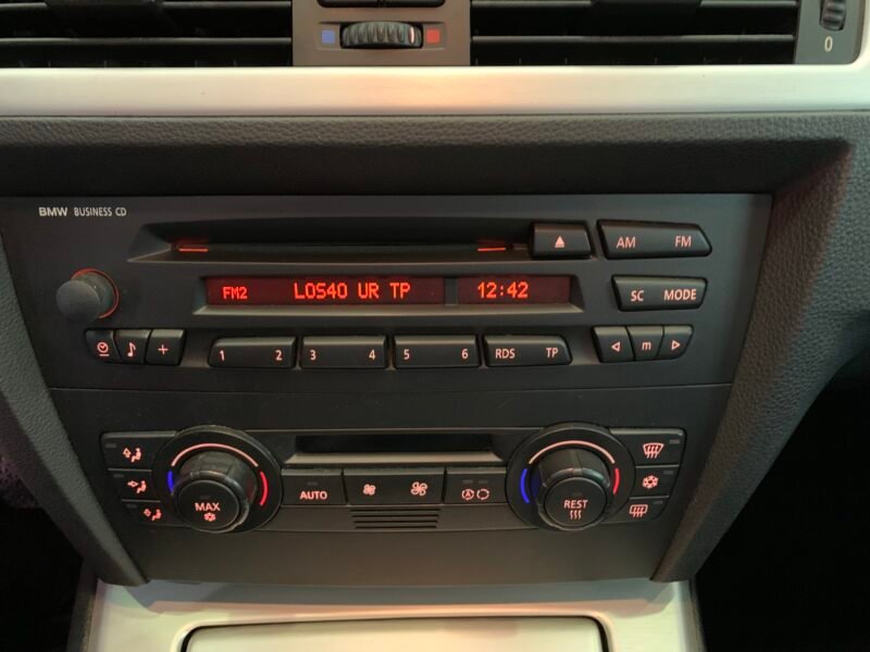 BMW Serie 3 318d pack m