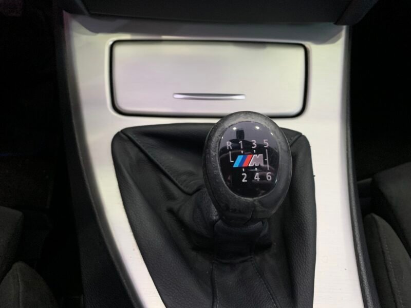 BMW Serie 3 318d pack m