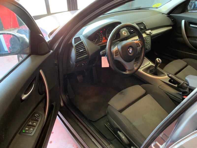 BMW SERIE 1 sport 118d