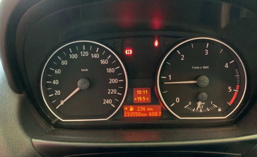 BMW SERIE 1 sport 118d