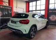 MERCEDES-BENZ Gla 220cdi amg line