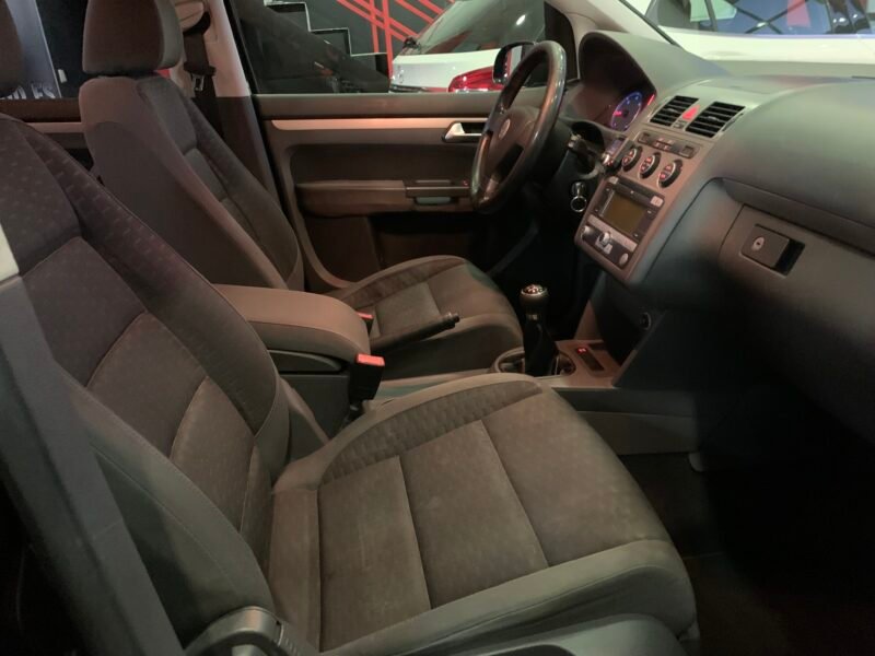 VOLKSWAGEN Touran 1.9 tdi edition