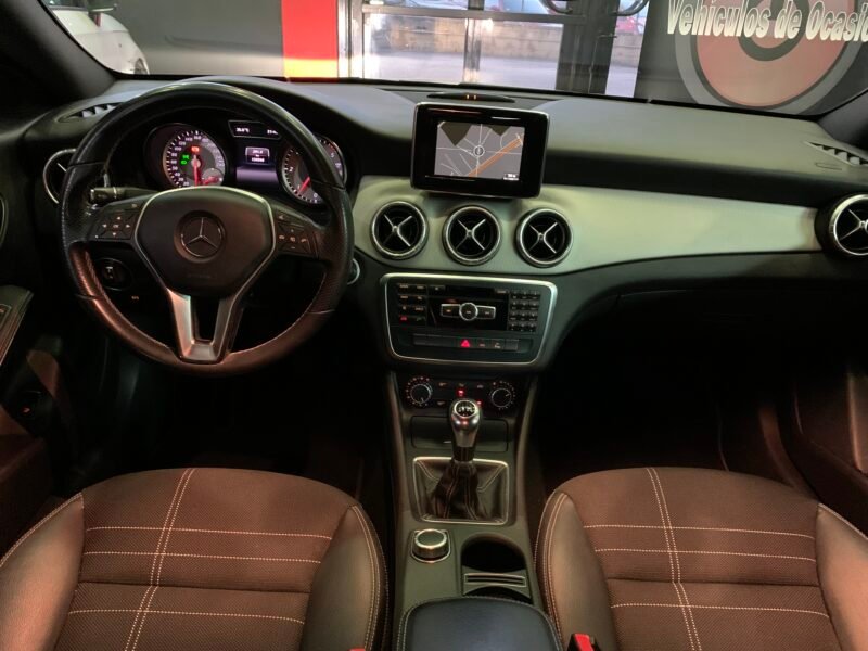 MERCEDES-BENZ clase cla 200 cdi