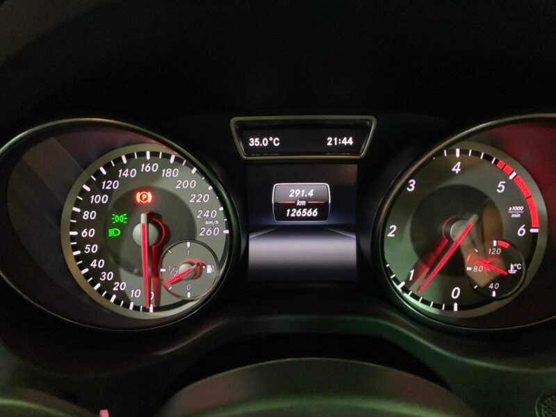 MERCEDES-BENZ clase cla 200 cdi