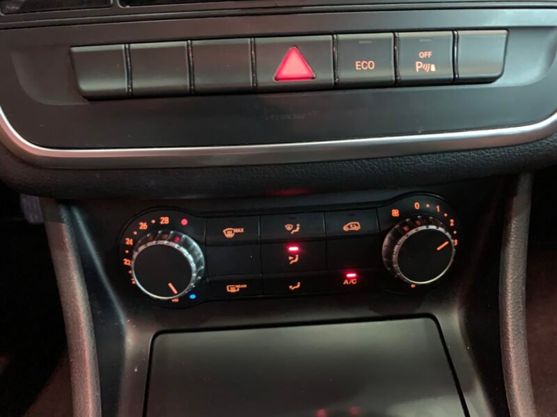 MERCEDES-BENZ clase cla 200 cdi