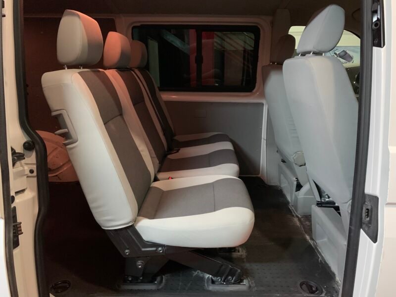 VOLKSWAGEN TRANSPORTER 2.0 TDI 4×4 4motion