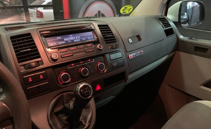 VOLKSWAGEN TRANSPORTER 2.0 TDI 4×4 4motion