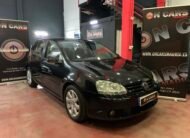 VOLKSWAGEN Golf 1.6i 5v sportline