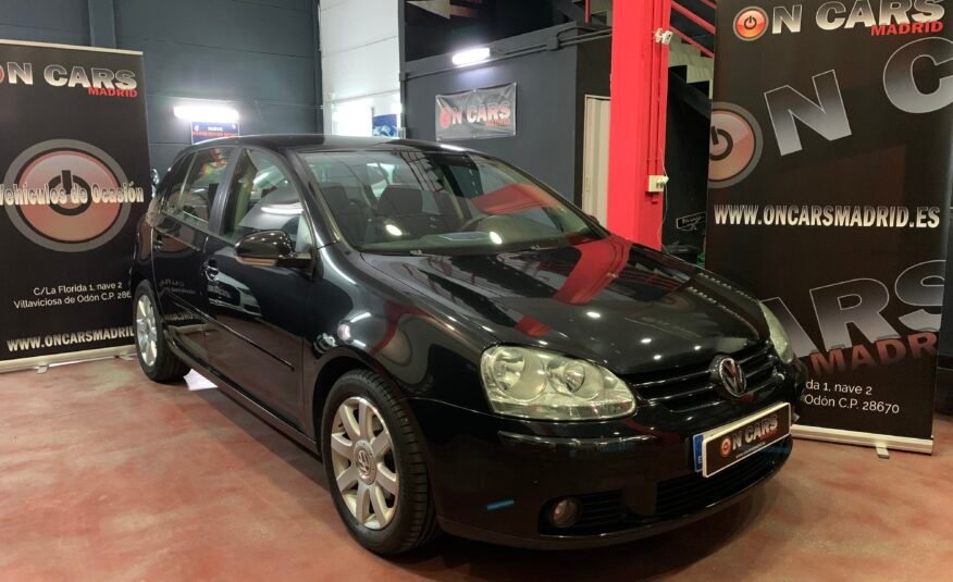 VOLKSWAGEN Golf 1.6i 5v sportline