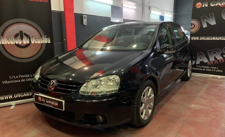 VOLKSWAGEN Golf 1.6i 5v sportline