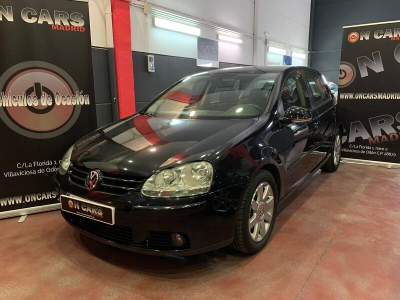 VOLKSWAGEN Golf 1.6i 5v sportline
