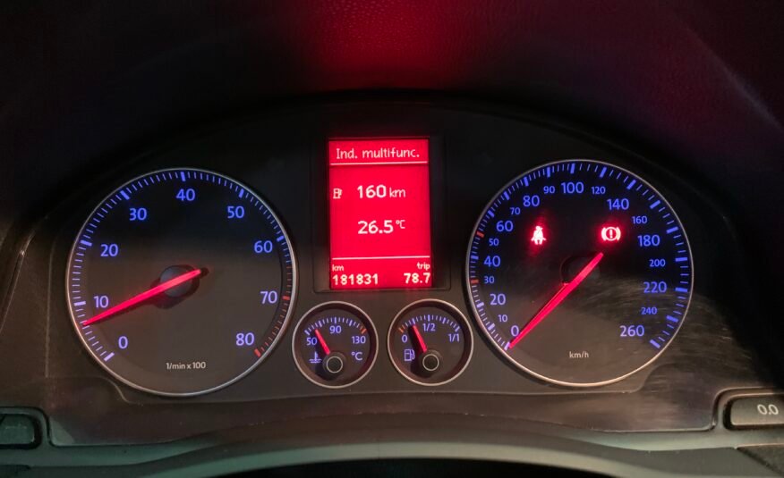 VOLKSWAGEN Golf 1.6i 5v sportline