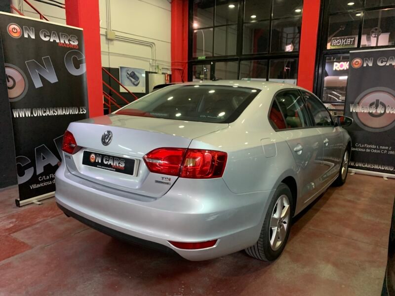 VOLKSWAGEN Jetta 1.6 tdi 105cv advance bluemotion tech