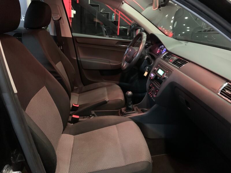 SEAT toledo 1.6 tdi 105cv style