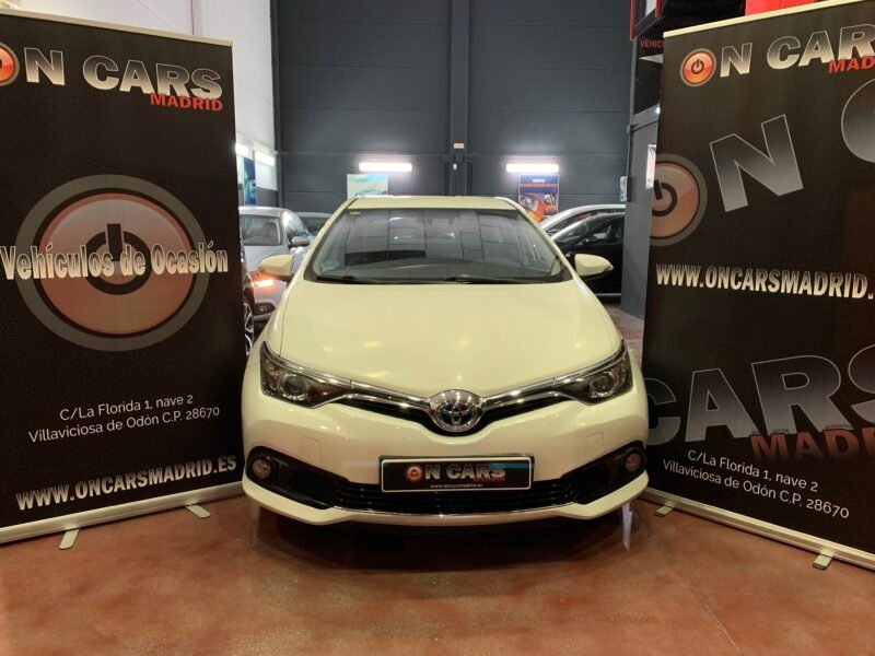 TOYOTA auris 1.8 hybrido
