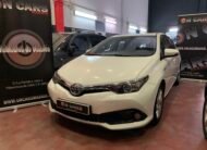 TOYOTA auris 1.8 hybrido