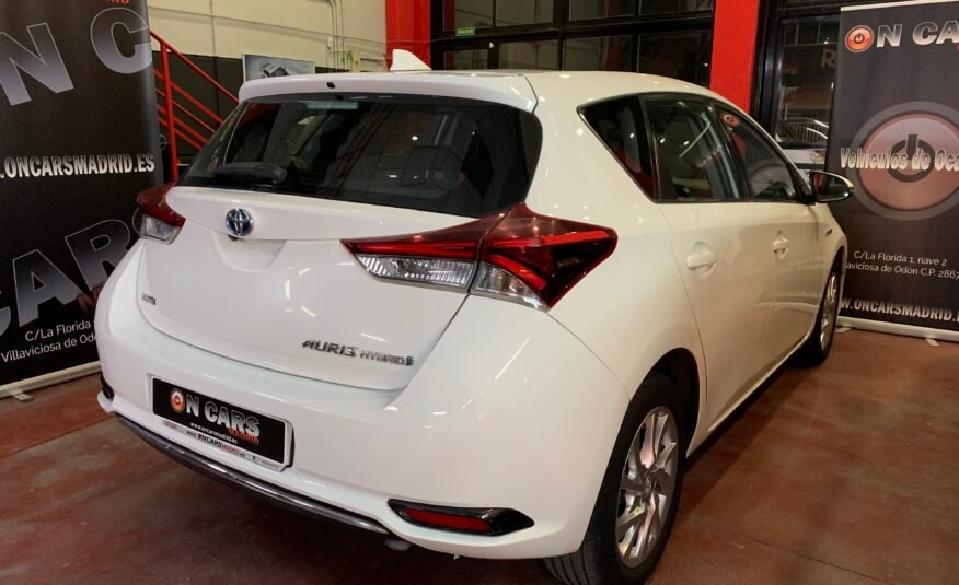 TOYOTA auris 1.8 hybrido