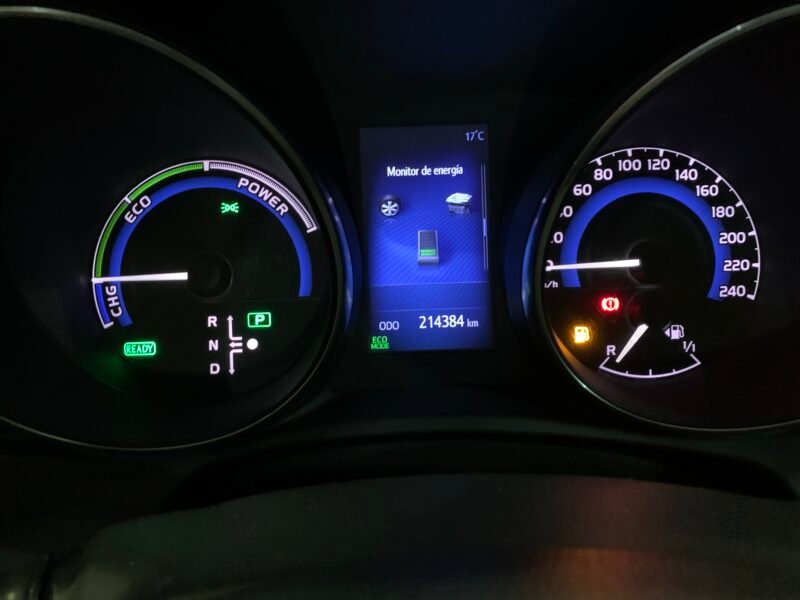 TOYOTA auris 1.8 hybrido