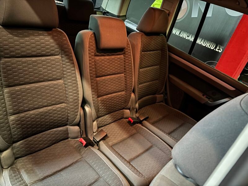 VOLKSWAGEN Touran 2.0 tdi 140cv dsg 7 plazas