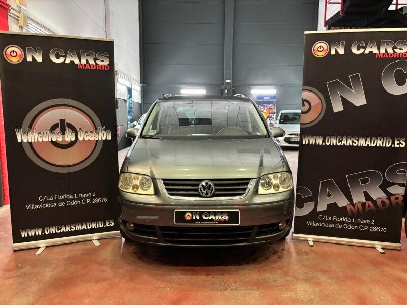 VOLKSWAGEN Touran 2.0 tdi highline