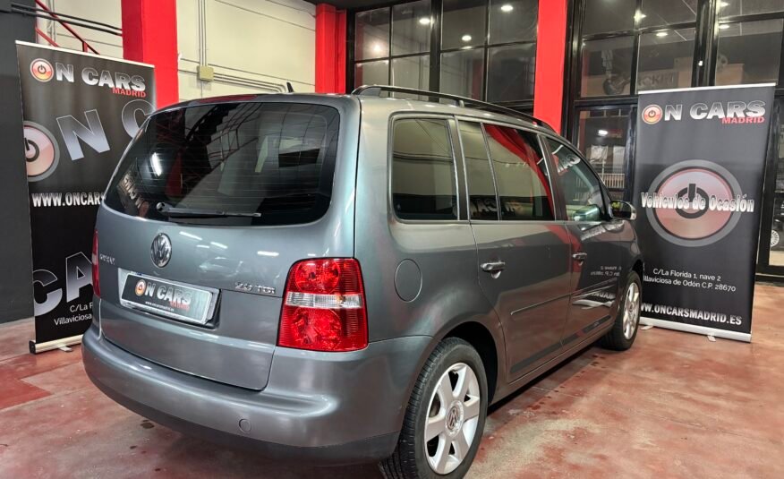 VOLKSWAGEN Touran 2.0 tdi highline