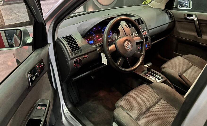 VOLKSWAGEN polo 1.4i highline automatico