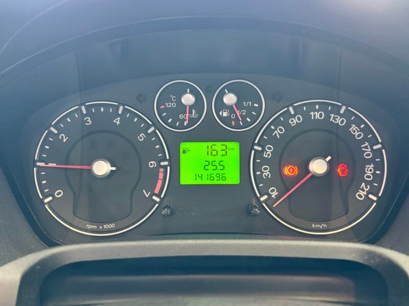 FORD Fiesta 1.3 i 70cv Newport