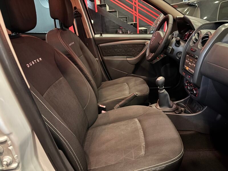 DACIA DUSTER 1.5 dci 110cv laureante