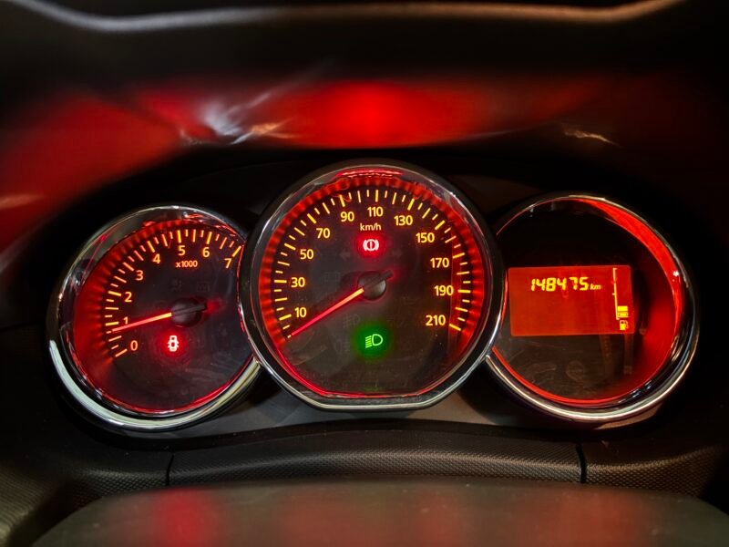 DACIA DUSTER 1.5 dci 110cv laureante