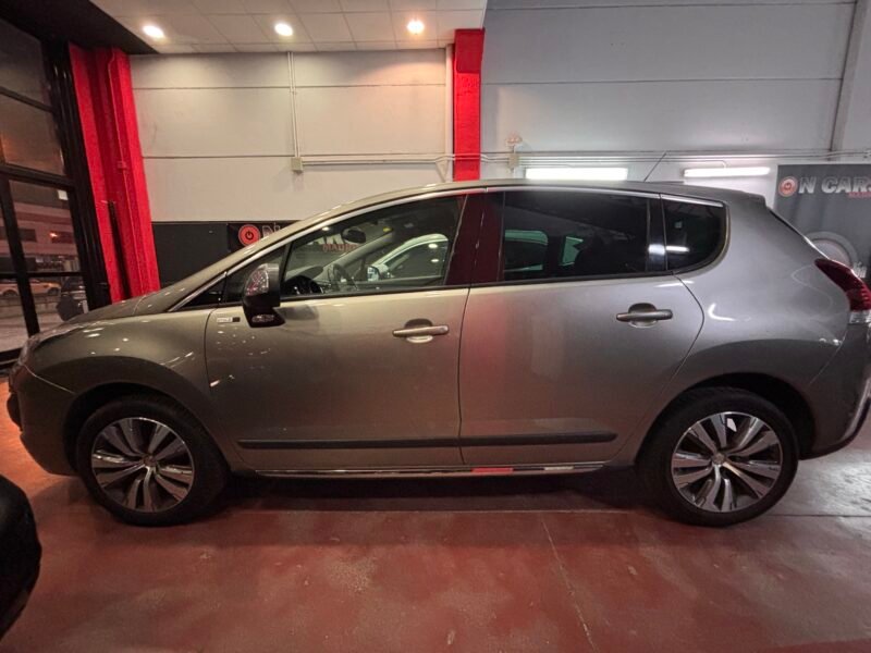 PEUGEOT 3008 1.6 bluehdi style