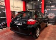 TOYOTA auris 1.4 d4d active