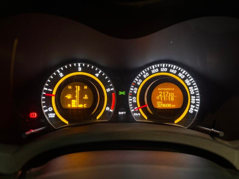 TOYOTA auris 1.4 d4d active