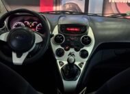 FORD KA 1.2i titanium