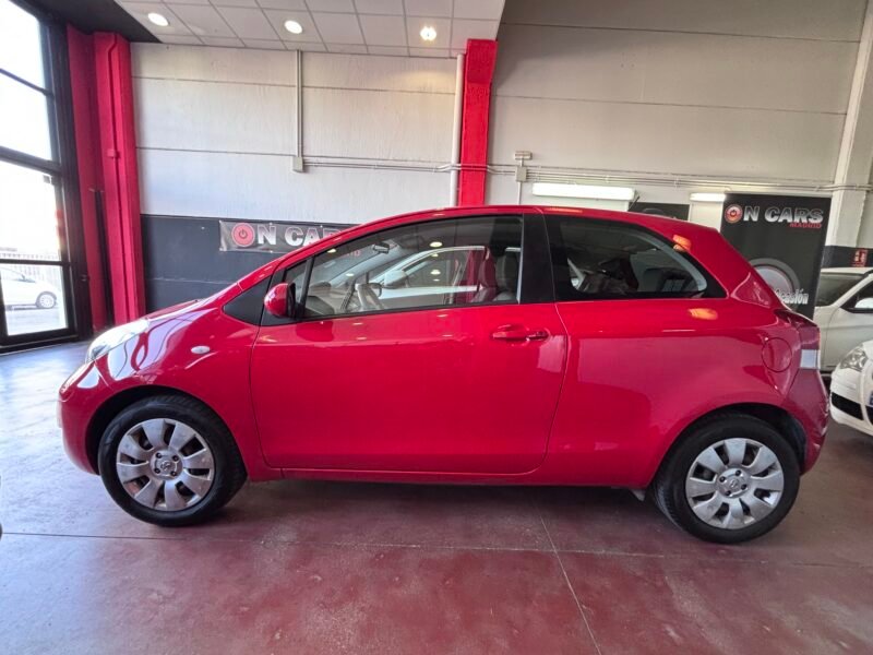 TOYOTA YARIS 1.0 vvti