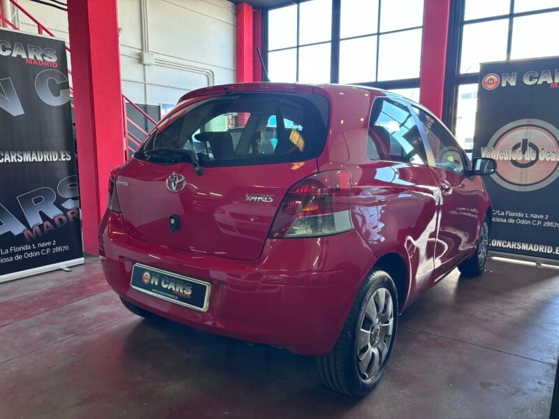 TOYOTA YARIS 1.0 vvti