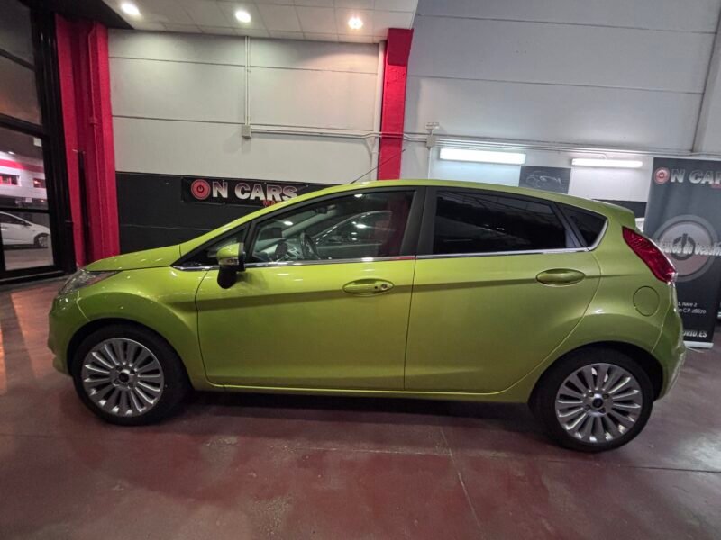 FORD Fiesta 1.6 tdci titanium