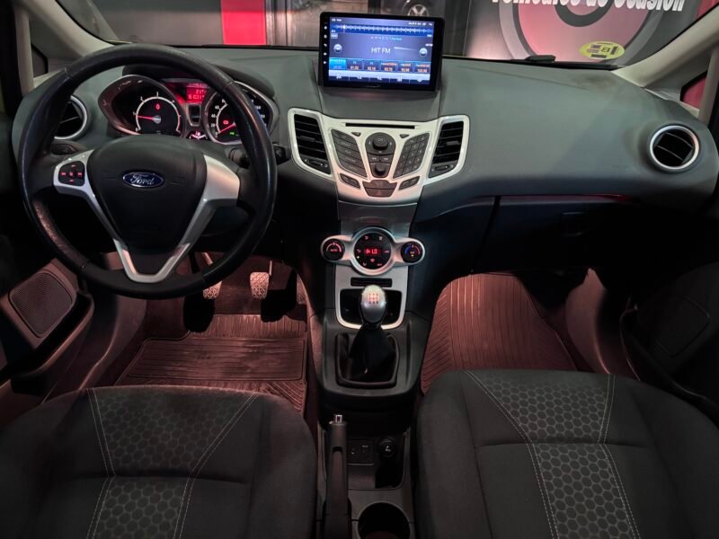 FORD Fiesta 1.6 tdci titanium