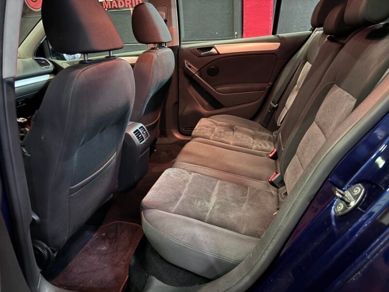 VOLKSWAGEN Golf 1.6 tdi 105cv sport